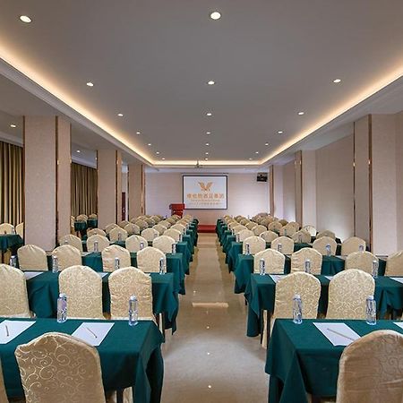 Fenghuangwei Vienna Hotel Shenzhen Fuyong Village מראה חיצוני תמונה